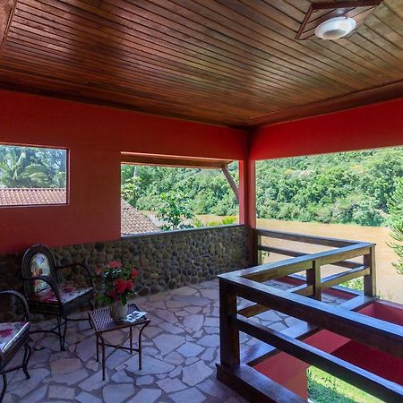 Pousada Casa De Pedra 伊波兰加 外观 照片