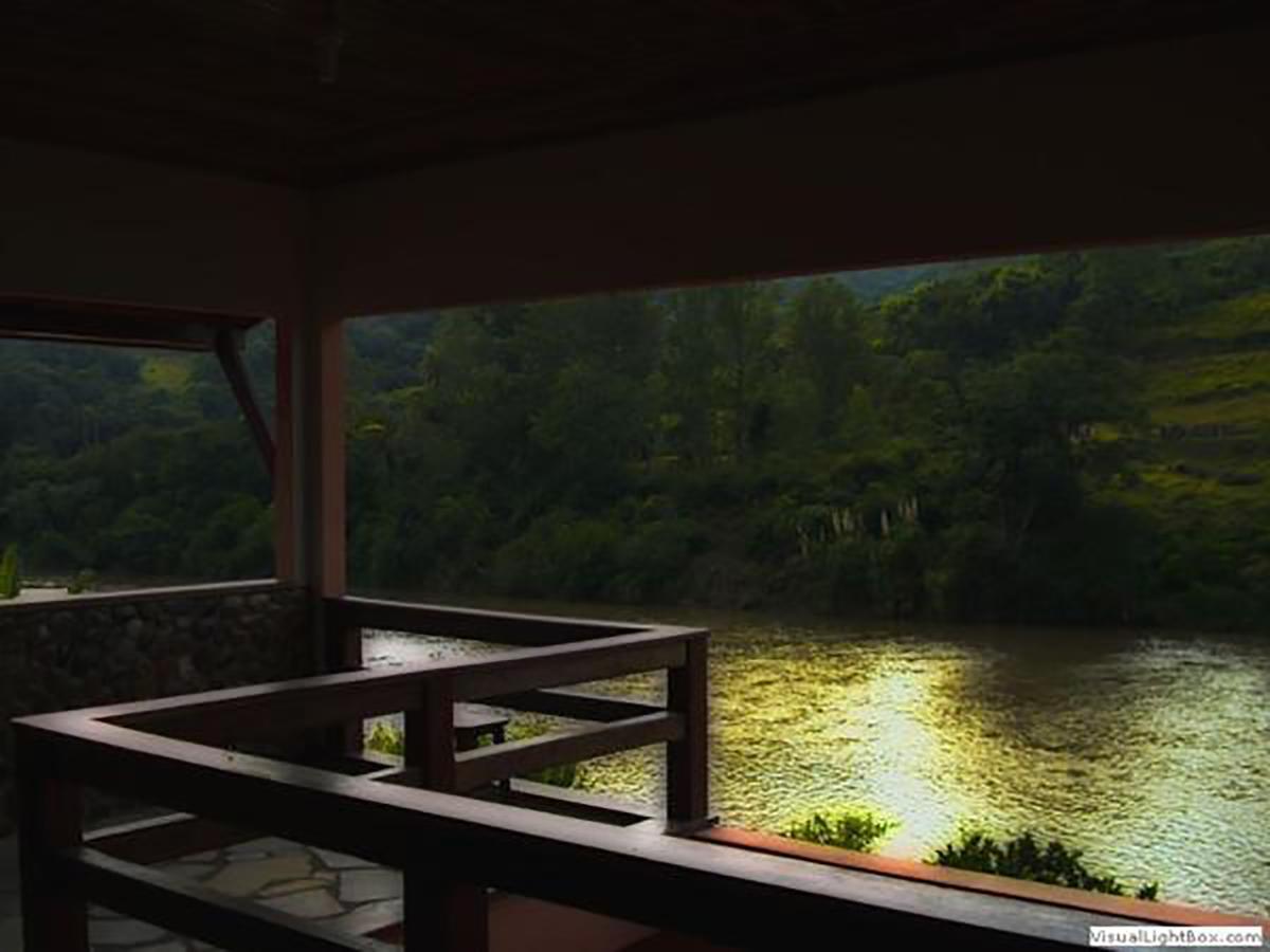 Pousada Casa De Pedra 伊波兰加 外观 照片